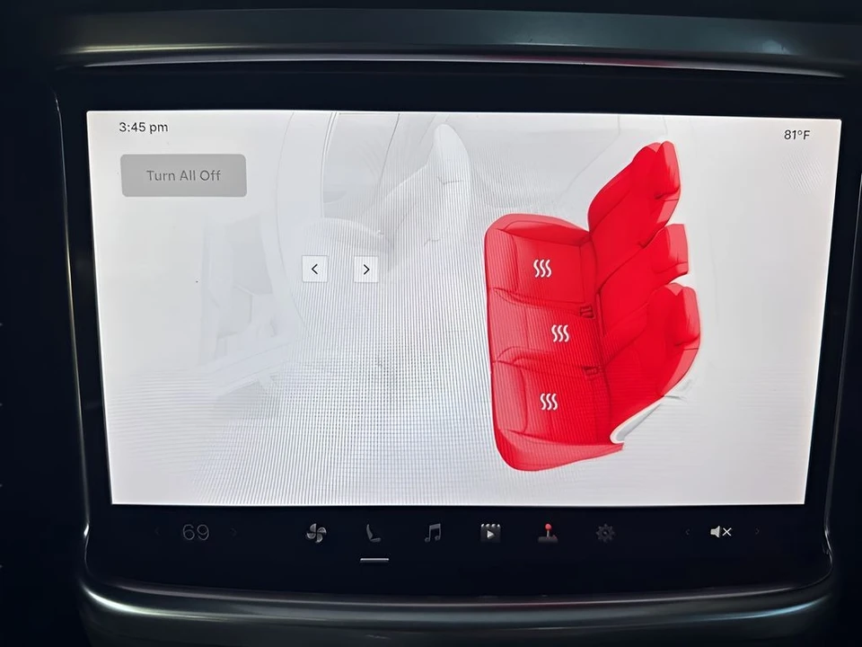 2023 Tesla Model S Plaid - Image 14 of 31