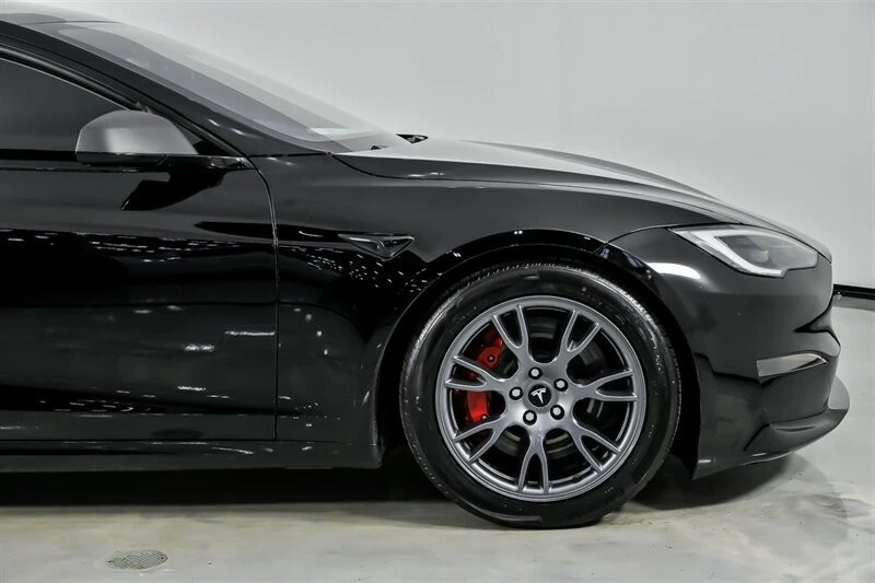 2023 Tesla Model S Plaid - Image 15 of 21