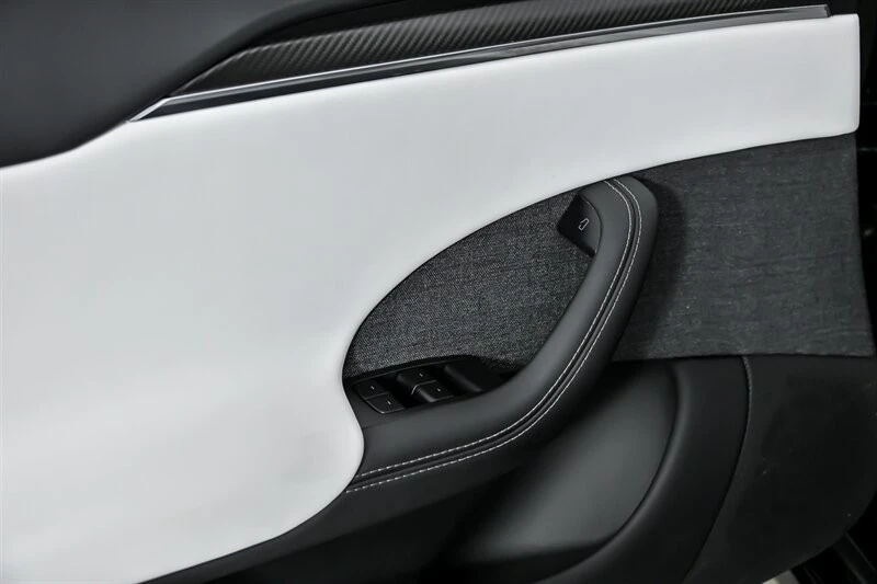 2023 Tesla Model S Plaid - Image 18 of 21