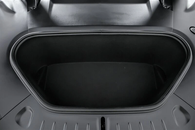 2023 Tesla Model S Plaid - Image 17 of 21