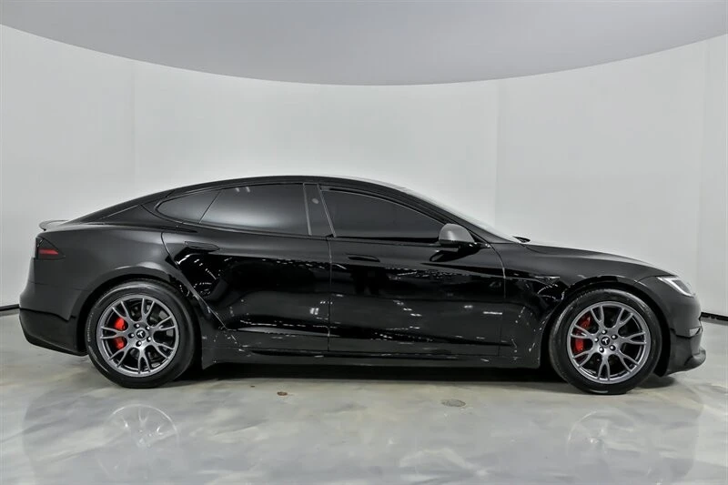 2023 Tesla Model S Plaid - Image 14 of 21