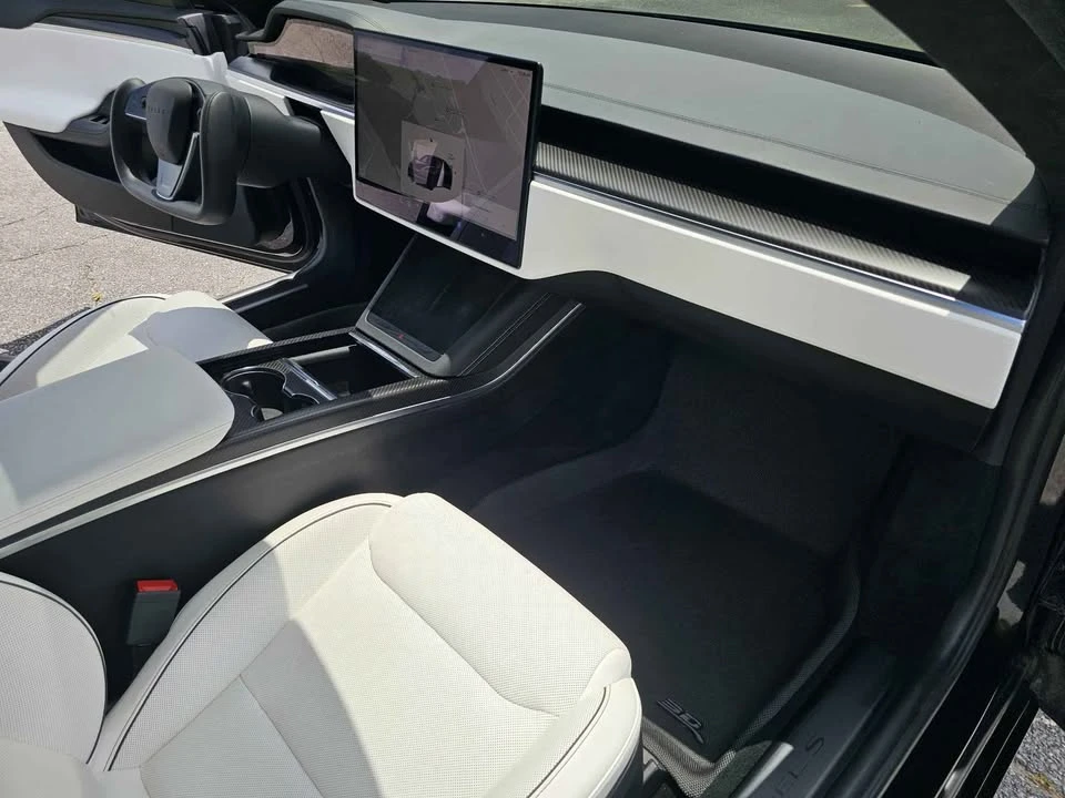 2023 Tesla Model S Plaid - Image 15 of 20