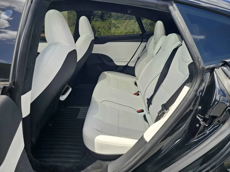 2023 Tesla Model S Plaid - Image 12 of 20