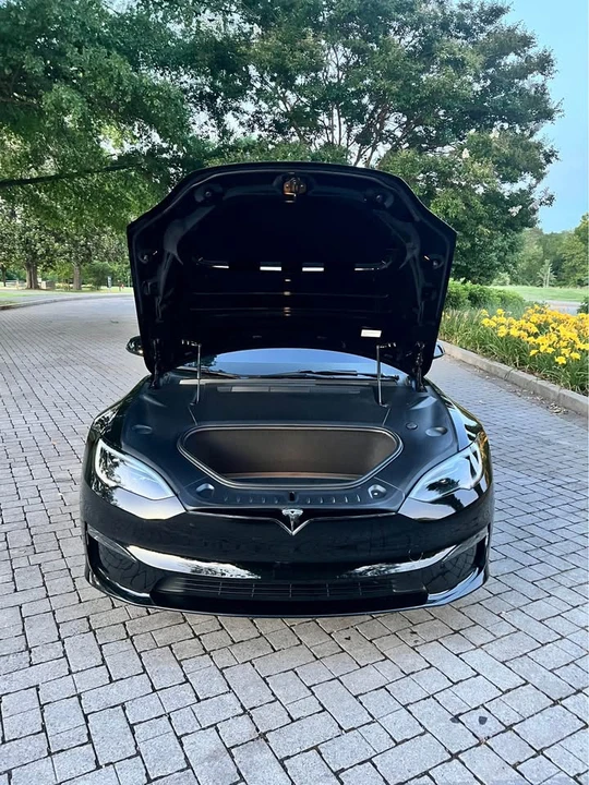2023 Tesla Model S Plaid - Image 4 of 10