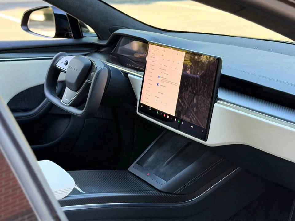 2023 Tesla Model S Plaid - Image 20 of 20