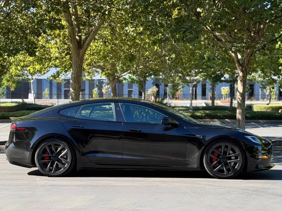 2023 Tesla Model S Plaid - Image 5 of 20