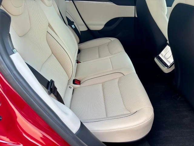 2023 Tesla Model S Plaid - Image 15 of 15