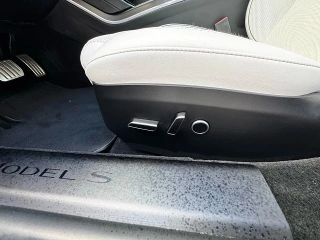 2023 Tesla Model S Plaid - Image 15 of 21