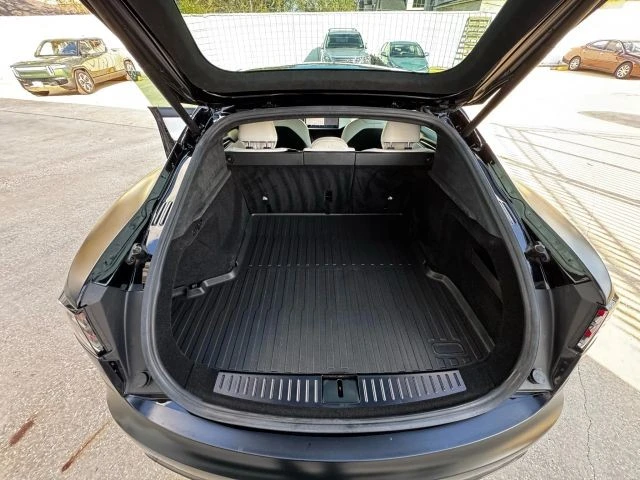 2023 Tesla Model S Plaid - Image 11 of 21