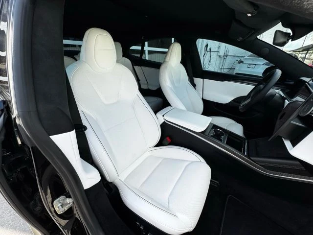 2023 Tesla Model S Plaid - Image 8 of 21