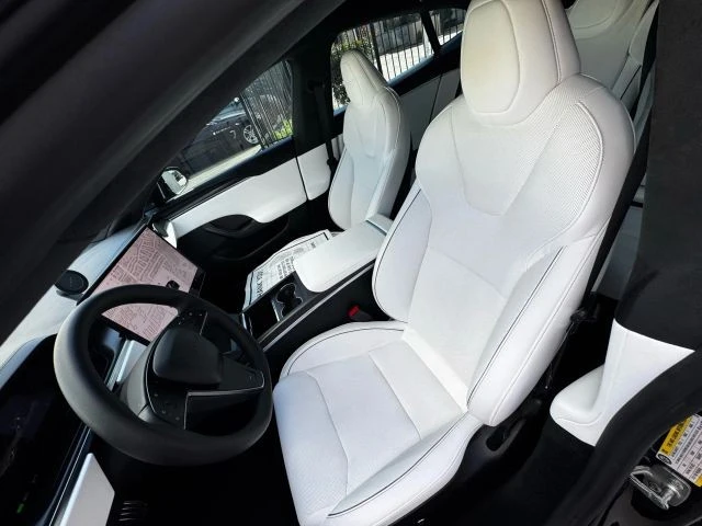 2023 Tesla Model S Plaid - Image 17 of 21