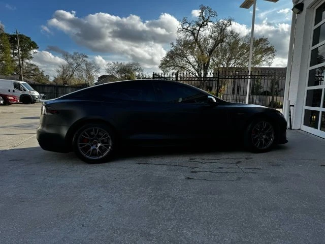 2023 Tesla Model S Plaid - Image 5 of 21