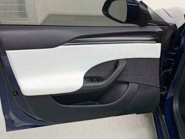 2023 Tesla Model S Plaid - Image 19 of 21