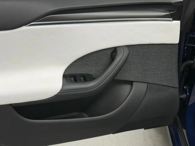 2023 Tesla Model S Plaid - Image 20 of 21
