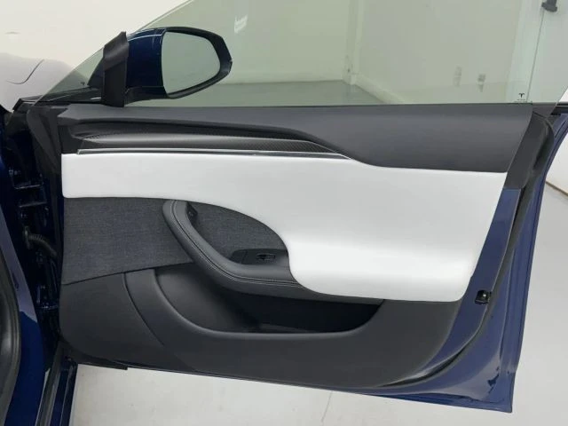 2023 Tesla Model S Plaid - Image 17 of 21
