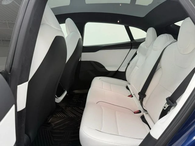 2023 Tesla Model S Plaid - Image 15 of 21