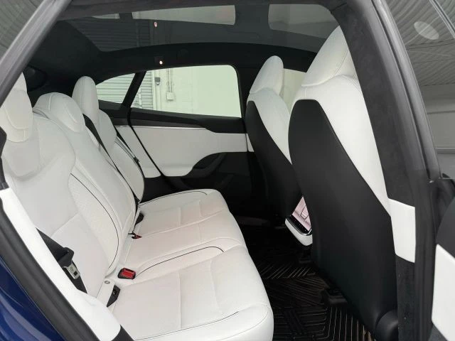 2023 Tesla Model S Plaid - Image 16 of 21