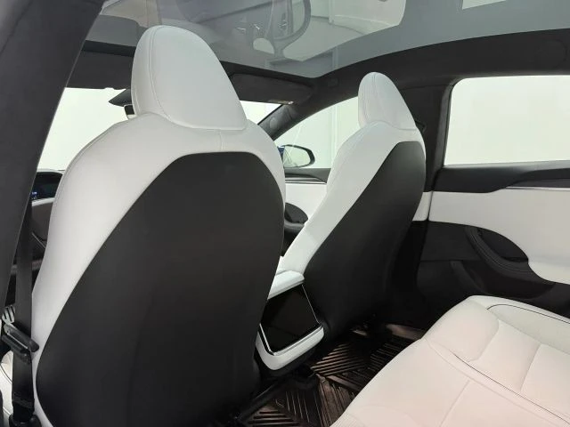 2023 Tesla Model S Plaid - Image 14 of 21