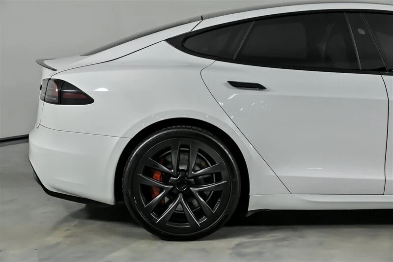 2023 Tesla Model S Plaid - Image 13 of 21