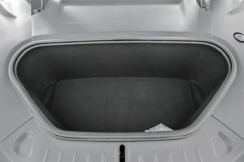 2023 Tesla Model S Plaid - Image 17 of 21