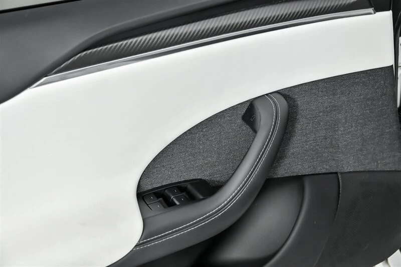 2023 Tesla Model S Plaid - Image 18 of 21