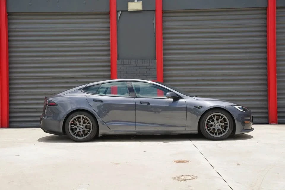 2023 Tesla Model S - Image 3 of 17