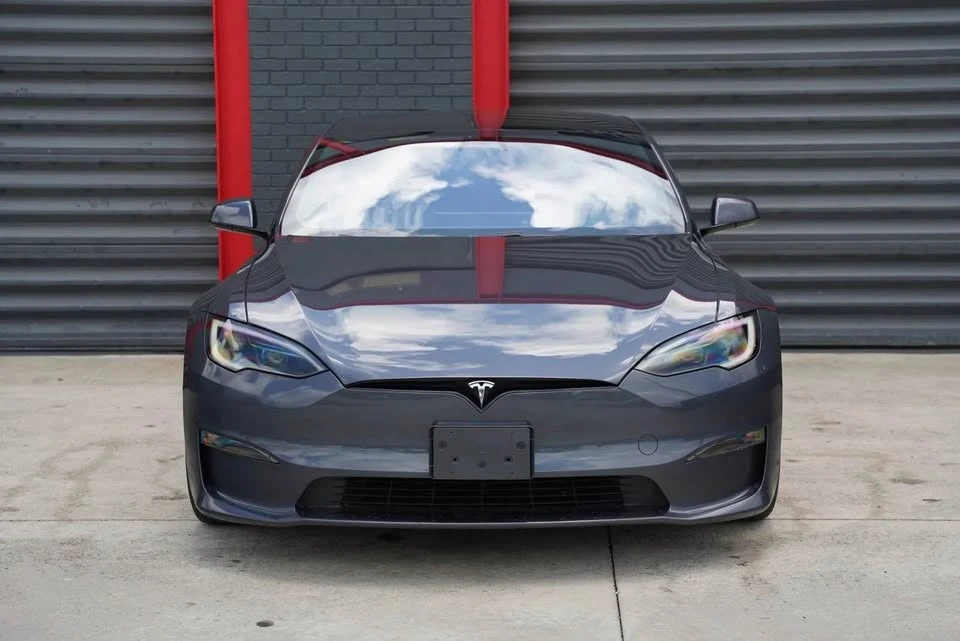2023 Tesla Model S - Image 2 of 17