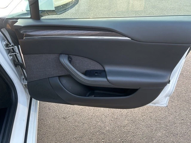 2023 Tesla Model S - Image 21 of 21
