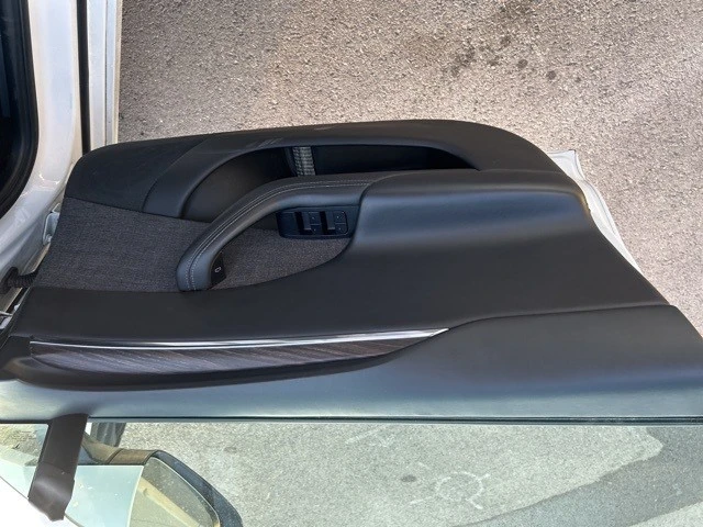 2023 Tesla Model S - Image 11 of 21