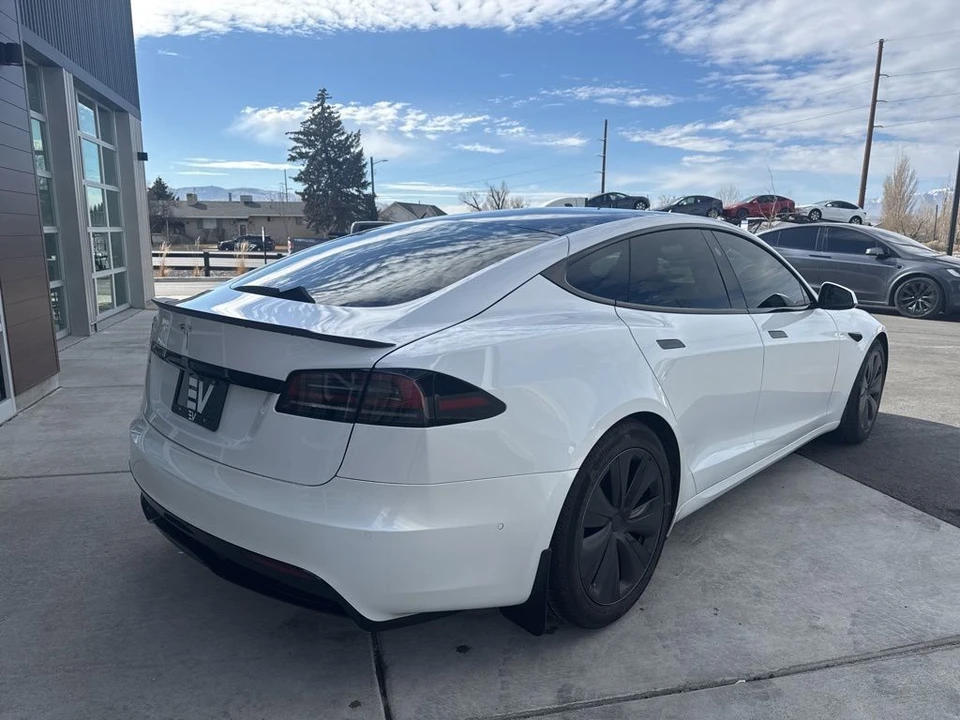 2023 Tesla Model S - Image 8 of 21