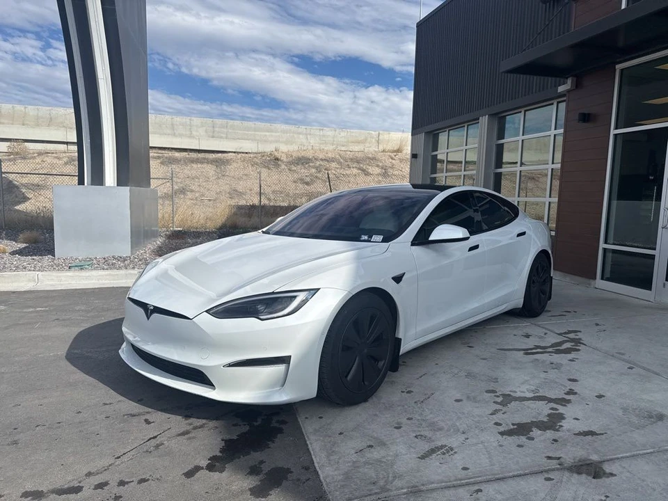2023 Tesla Model S - Image 4 of 21