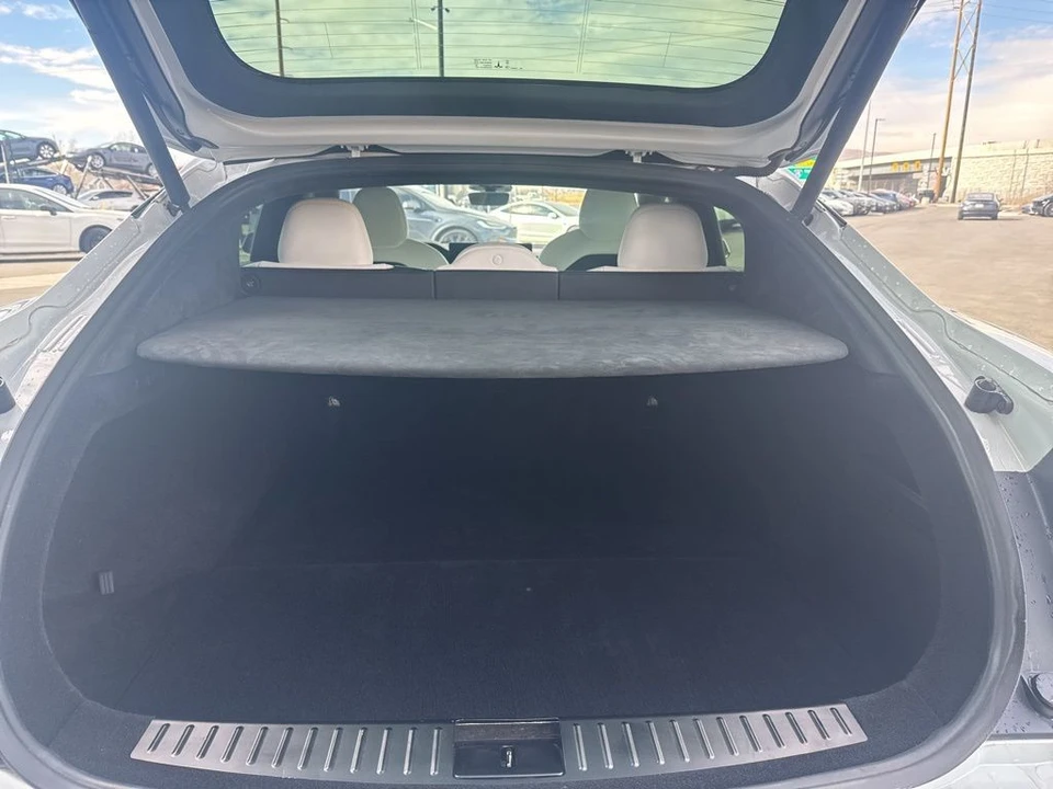 2023 Tesla Model S - Image 17 of 21