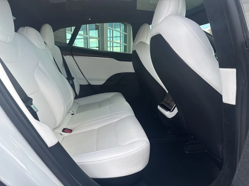 2023 Tesla Model S - Image 20 of 21
