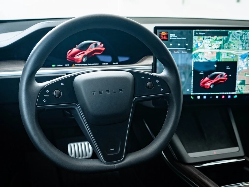 2023 Tesla Model S - Image 20 of 21