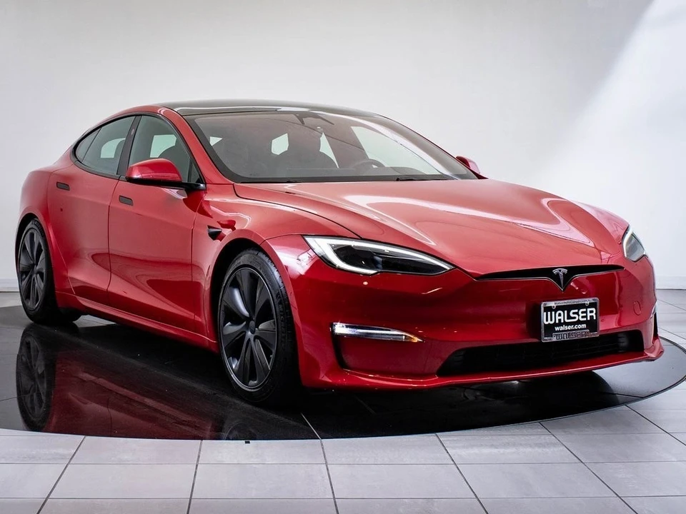 2023 Tesla Model S - Image 12 of 21