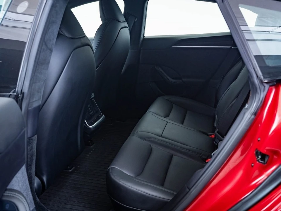 2023 Tesla Model S - Image 19 of 21