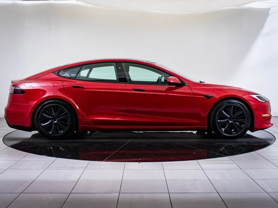2023 Tesla Model S - Image 11 of 21