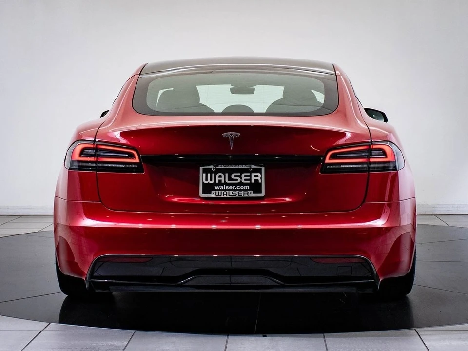 2023 Tesla Model S - Image 9 of 21