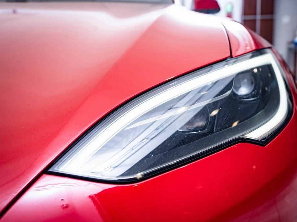 2023 Tesla Model S - Image 13 of 21