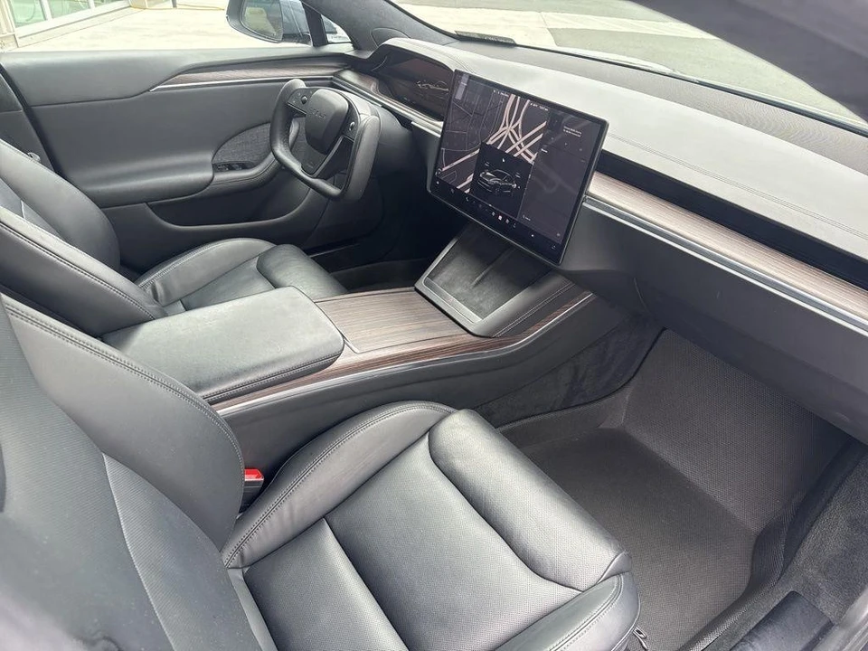 2023 Tesla Model S - Image 23 of 27
