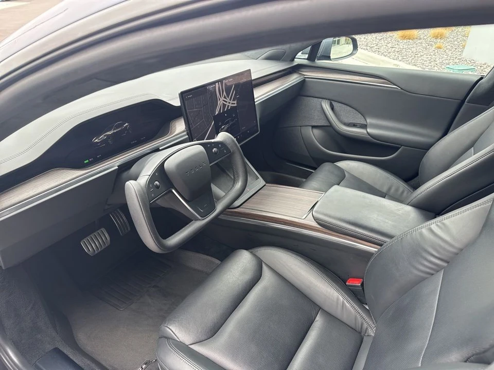 2023 Tesla Model S - Image 12 of 21