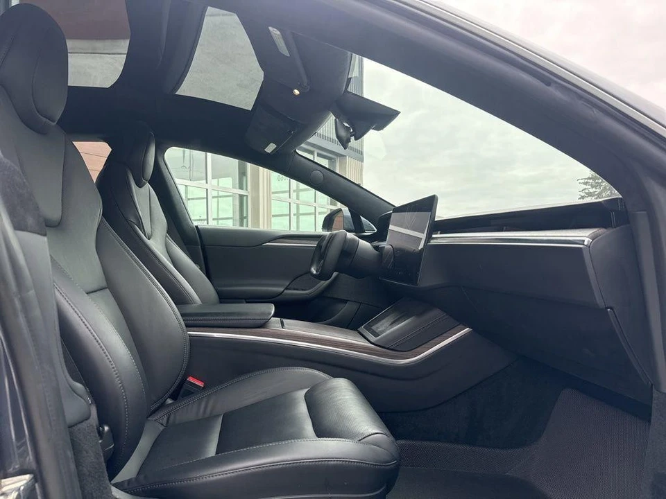 2023 Tesla Model S - Image 24 of 27