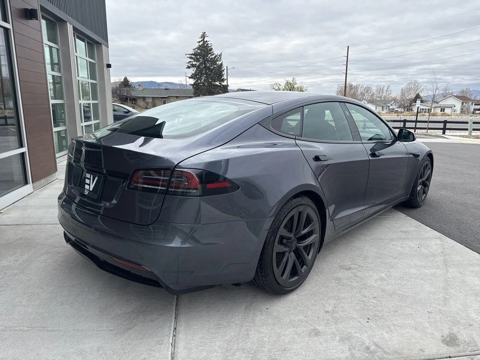 2023 Tesla Model S - Image 8 of 27