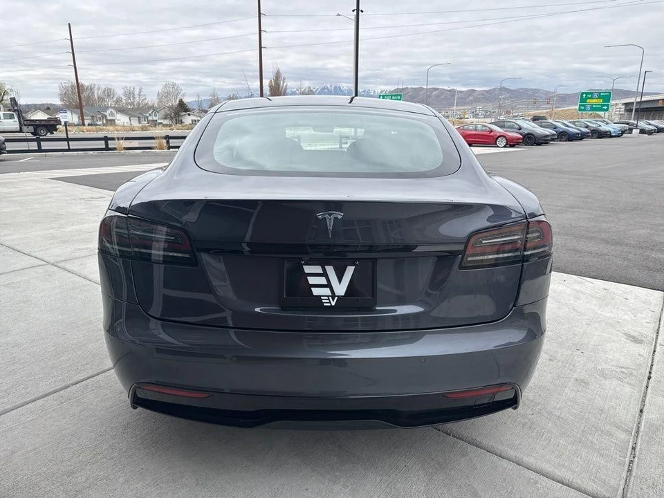 2023 Tesla Model S - Image 7 of 21