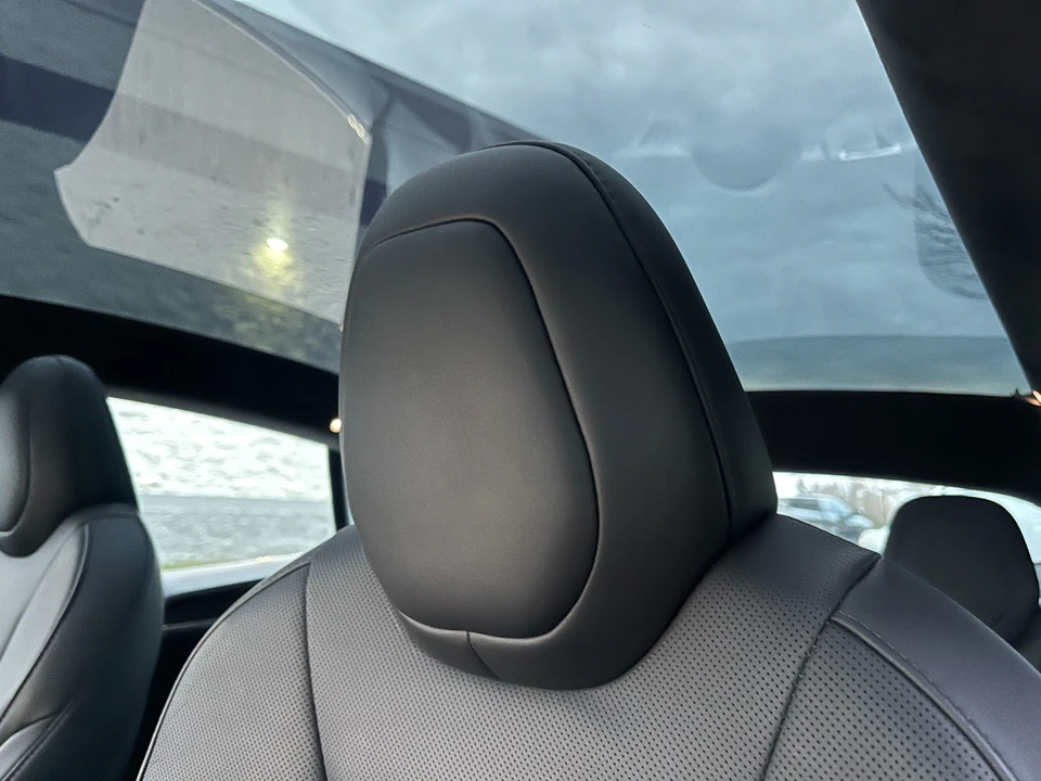 2023 Tesla Model S - Image 12 of 21