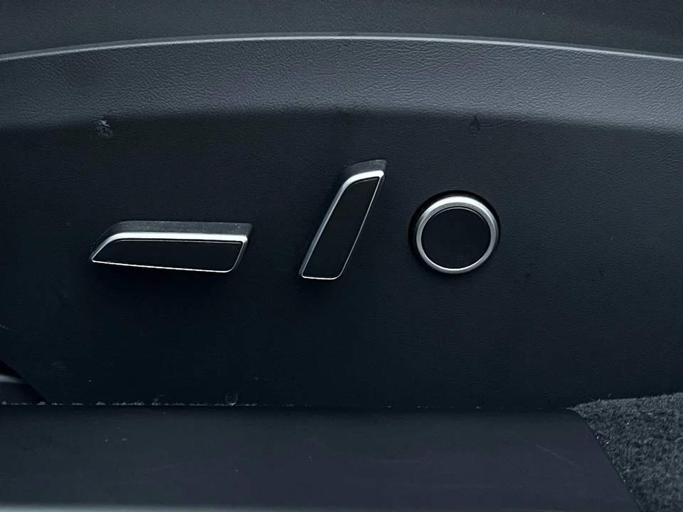 2023 Tesla Model S - Image 16 of 21
