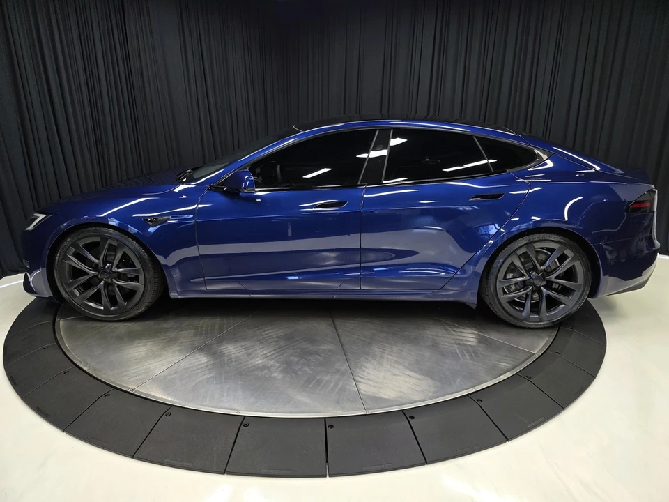 2023 Tesla Model S - Image 9 of 12
