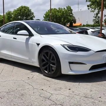 2023 Tesla Model S Standard Range