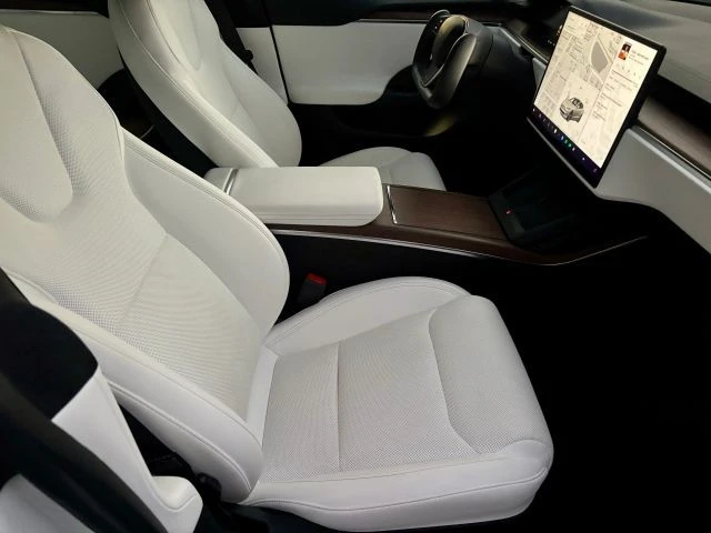 2023 Tesla Model S - Image 10 of 13