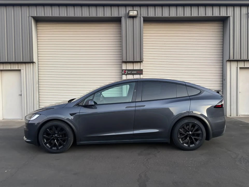2023 Tesla Model X - Image 3 of 15